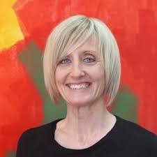 Michelle Constance's Instagram, Twitter & Facebook