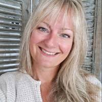 1900+ "Tamara Van" profiles