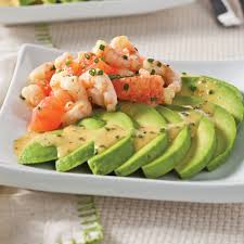 Ajoutez quelques gouttes de jus de citron, salez, poivrez. Salade D Avocats Crevettes Et Pamplemousse 5 Ingredients 15 Minutes