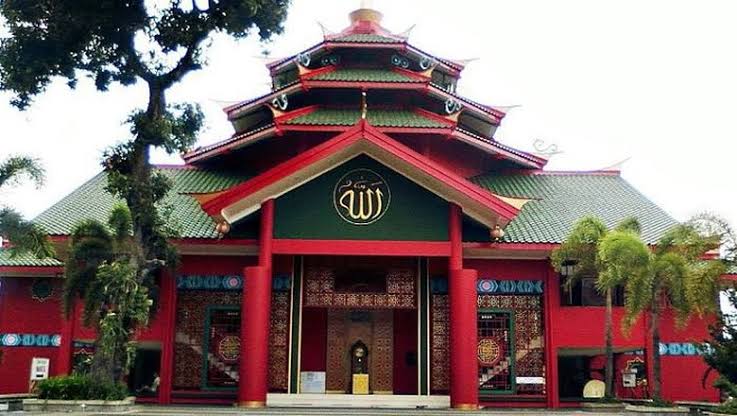 Hasil gambar untuk Masjid Cheng Ho