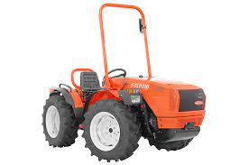 Kupujete polovni traktor fendt, case , john deere , deutz ? Goldoni Traktori Italija