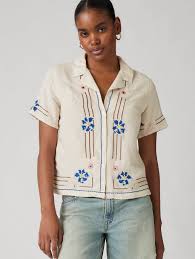 Women's Embroidered Camp Shirt – Levis India Store