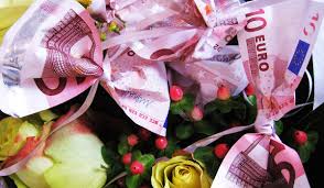 Was Schenken Trauzeugen Zur Hochzeit Tipps Ansehen