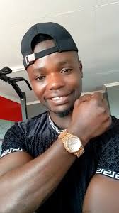 Ni saa ngapi akii sijui niende ama😂😂