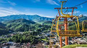 Fun day trip ideas close to me, things to do this weekend, small towns, best weekend getaways: 30 Essential Things To Do In Gatlinburg Tn For Family Fun
