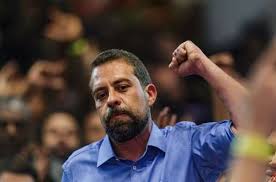 Boulos minimiza disputa por público em ato da esquerda contra Bolsonaro e  anistia