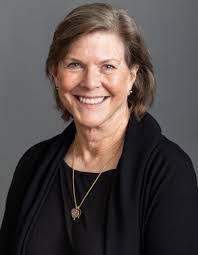 Julie Rose's Instagram, Twitter & Facebook