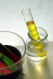 In prezenta cationilor protonii sunt eliberati de un agent complex si produc o schimbare a culorii pe strip. Hematii In UrinÄ ExplicaÈii