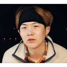 13.02.2021 · here is a photo of him without high shoes, and you can see his height! Bts 9 Times Suga Went Without Makeup And Left Us Swooning Over His Flawless Skin View Pics