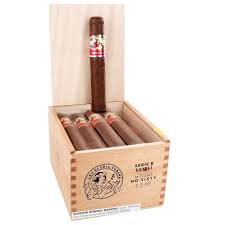The la gloria cubana serie r sixty natural is a big fat cigar with a whole lot of big fat flavor! La Gloria Cubana Serie R Esteli No Sixty 6 60