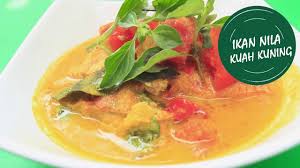 Bumbu berwarna kuning ini terbuat dari bumbu rempah seperti kemiri, kunyit, jahe, dan bawang merah, dengan perpaduan cita rasa asam, gurih dan pedas. Segarnya Ikan Nila Kuah Kuning Youtube