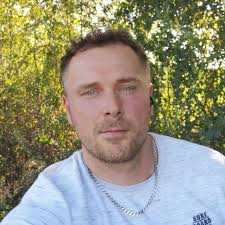 Using government subsidies for a boost in no man's land?