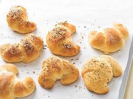 Hurry Up Homemade Crescent Rolls Recipe Recipe Homemade Crescent Rolls Baking Mix Recipes Bisquick Recipes