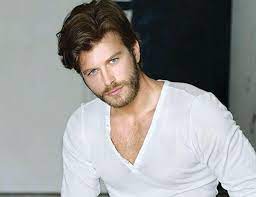 Ayrıca ülkerspor'dan teklif gelmiştir ve daha sonra 2 yıl orada oynamıştır. Arab Wives Wish Husbands Were More Like Turkish Actor Kivanc Tatlitug Us Academic Turkey News
