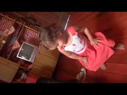 Menina de 5 anos dança ludmilla e dá um. Meninas Anos Dancando Funk Mp4 3gp Flv Mp3 Video Indir