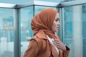 Official music video title : Lirik Dan Chord Lagu Terdiam Sepi 2 Nazia Marwiana