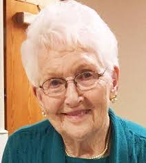 Elma Vera's Instagram, Twitter & Facebook