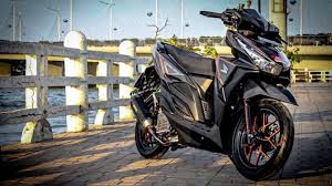 Honda Vario 150 Tampil Lebih Sangar Ganti Baju Full Serat Karbon