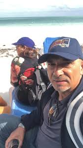 A 130 kilómetros al este de La Habana se encuentra Varadero, situada en la  península de Hicacos, en la provincia Matanzas. Hermoso lugar turístico de  Cuba donde se la pasa bien.