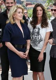 Benjamin biolay verfã¼hrt in der muffathalle in mã¼nchen ohne sein liebstes accessoire und aufgerã¤umter als einst gainsbourg. Chiara Mastroianni Net Worth