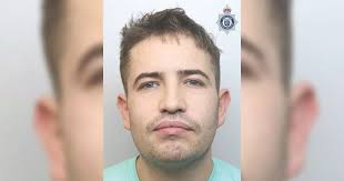 Banned driver in high-speed police chase