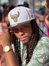 Derrick Wills's Instagram, Twitter & Facebook