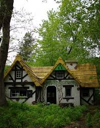 Bri Za Beth Pinterest Cottage In The Woods Fairytale Cottage Fairytale House