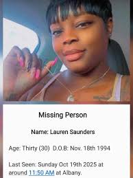 Mother in da Market... NASSAU, The Bahamas -- Her Excellency the Most Hon.  Cynthia A. Pratt, Governor General, visited the straw markets