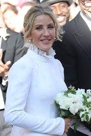 Ellie Gouldings Hochzeitskleid Alles Was Sie Uber All Diese Vier Looks Wissen Mussen Wha Celebrity Wedding Dresses Detailed Wedding Dress Wedding Dresses