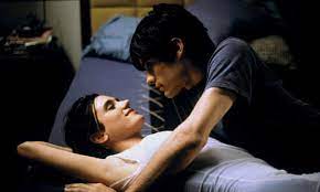 A look into addiction and how it overcomes the mind and body. Requiem For A Dream At 20 Aronofsky S Nightmare Still Haunts Darren Aronofsky The Guardian