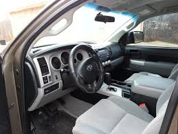 Découvrez l'intérieur du modèle tundra toyota crewmax sr5 plus 5.7 4rm de 2019, y compris les sièges disponibles, la capacité de chargement, l'espace aux jambes, les options, etc. 2008 Toyota Tundra Interior Pictures Cargurus