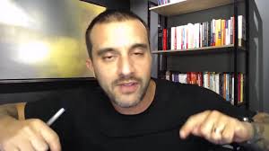 Expandindo Horizontes: Por que Limitar-se a Uma Plataforma de Hospedagem é  Perder Dinheiro