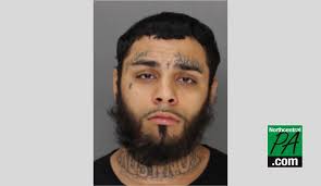 Man slashes another with a knife, caught later with drugs