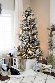 Elegant white christmas tree decor. 87 Best Christmas Tree Ideas 2021 How To Decorate A Christmas Tree
