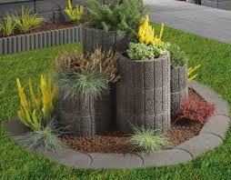 3d Konzept In Grau Im Garten The Right Planning There Are Many Wishes Attached To The Front Garden It Should Loo In 2020 Garden Design Herb Garden Design Plants