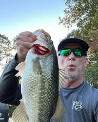 Larry Perrin (@larrypfishing) • Instagram photos and videos