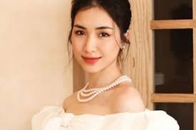 Sau những lần bị nghi vấn sinh con, hòa minzy chính thức đưa ra câu trả lời cho khán giả bằng một hình ảnh vào mùng 3 tết. Ca SÄ© Hoa Minzy Va Bai Há»c Hay Share Tin Báº±ng Nao Khong Pháº£i Báº±ng Tay Tin Tá»©c Má»›i Nháº¥t 24h Ä'á»c Bao Lao Ä'á»™ng Online Laodong Vn