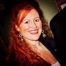 Jennifer Floyd's Instagram, Twitter & Facebook