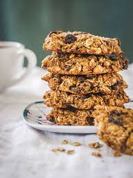 Oatmeal Breakfast Cookies With Juicy Raisins Are A Kid Approved Make Ahead Breakfast 10g Of Pr Vegan Snack Recipes Raisin Breakfast Protein Breakfast Cookies
