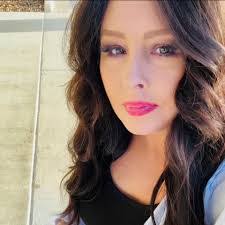 Diane Primm's Instagram, Twitter & Facebook