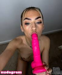 Itsmillsxo  Milly Armstrong  itsmillxo Гола изтичане OnlyFans снимка 29  - Nudogram v2.1