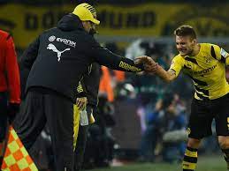 Häuser, wohnungen, grundstücke und mehr. Ciro Immobile Has Accused Dortmund Of A Lack Of Support Goal Com