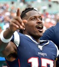 Conn. man charged in kidnap try at Merrimack outlets