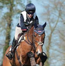 Laura collett is a british athlete and competes in eventing. Laura Collett Selleria Equipe Srl Selle Equitazione E Accessori Cavallo
