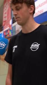 🆙 Aufstieg in die 1. Mannschaft für Luca Mit Luca Schwarz rückt […] ein  junges Talent aus den eigenen Reihen nach. Schwarz war bisher für die  zweite Mannschaft in der 3. Liga