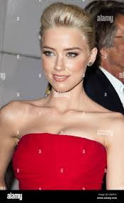 Amber Rasberry's Instagram, Twitter & Facebook