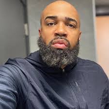 Marcus Draper's Instagram, Twitter & Facebook