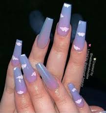 La tendencia de los diseños de uñas y la decoración de uñas en tus manos seguirá siendo una moda de belleza este año, que cada vez se hace mucho más elegante como también tiene mayor elaboración y creatividad. Unas Acrilicas Disenos Verano 2021 Unas Decoradas Faciles 2020 Disenos De Unas Faciles 2021 Los Disenos De Unas Acrilicas Estan De Moda En Estos Dias Y Con Buena Razon Iris Forand