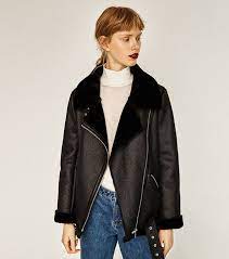 7 Practical Cool Outfits To Wear To A Winter Concert Cool Outfits Stylish Raincoats Zara Trends