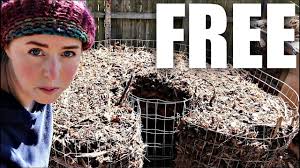 Send a cow helps the locals from multiple african countries build raised bed keyhole gardens for their annual vegetables, with materials sourced from what is available locally, and with different designs to suit their respective climates. How To Build A Traditional Keyhole Garden Youtube